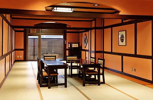 Hotel Tozankaku Kyoto 3*,